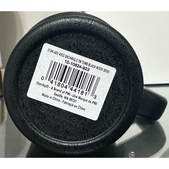 Stanley Quencher H2.0 FlowState 40oz Tumbler, BLACK MOON - Picture 5 of 6